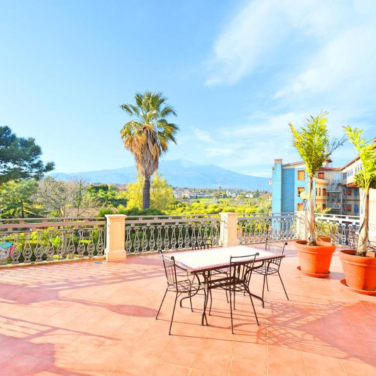Villa La Timpa - antica e maestosa villa con jacuzzi privata con una meravigliosa vista sull'Etna e sul mare - Villa Deluxe - 16
