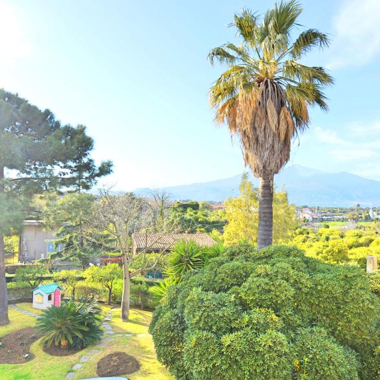 Villa La Timpa - antica e maestosa villa con jacuzzi privata con una meravigliosa vista sull'Etna e sul mare - Villa Deluxe - 3