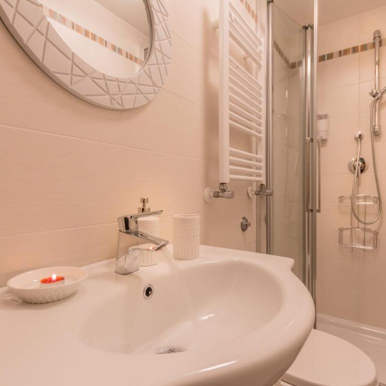 Appartamento Flora Metro Vittorio - Appartamento con 1 Camera da Letto - 25