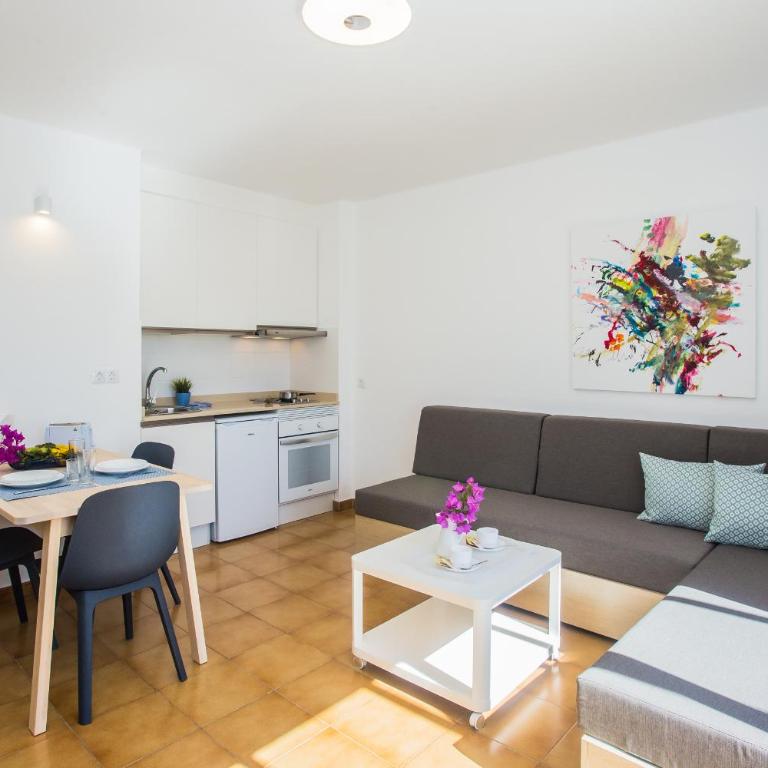 Los Tulipanes - Apartamento con vistas a la piscina - 9