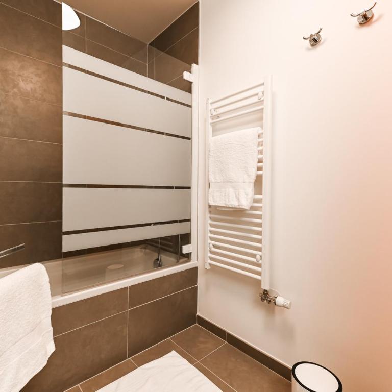 L'Estrade La Costière - 2 chambres avec vue sur le Lac - Appartamento - 10