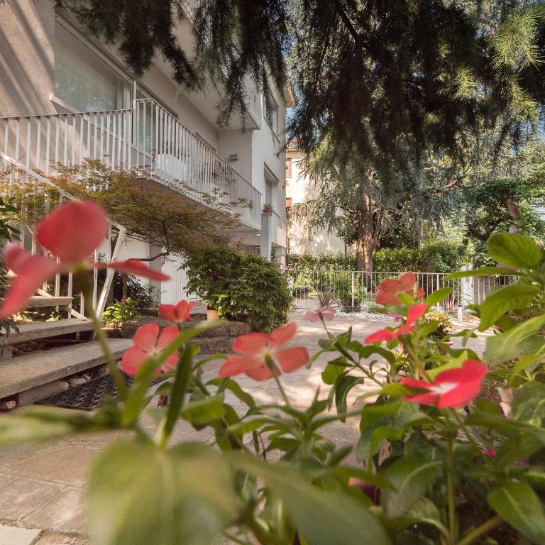 Villa Due Giardini - Camera Tripla con Bagno Privato - 19