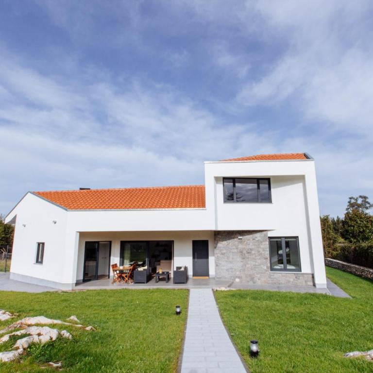 La llosina Vivienda Vacacional alquiler íntegro - Three-Bedroom House - 12