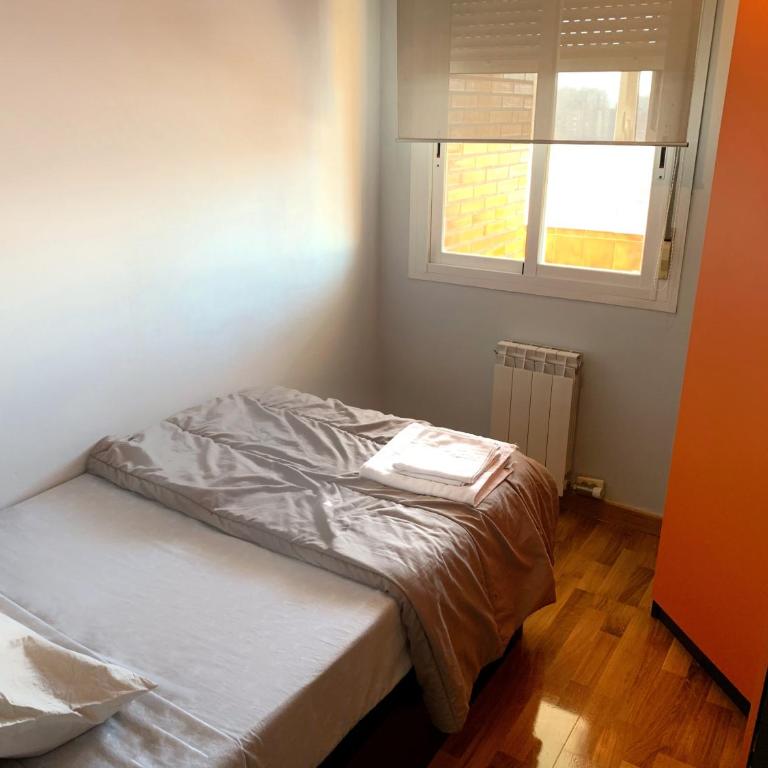 Apto Alma Parking y Piscina GRATIS - Three-Bedroom Apartment - 16