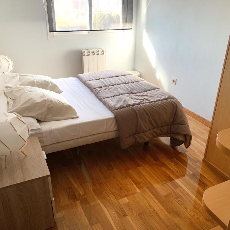 Apto Alma Parking y Piscina GRATIS - Three-Bedroom Apartment - 15