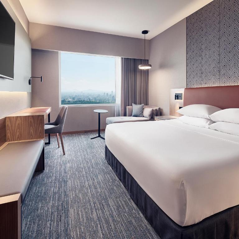 Hyatt Regency Mexico City - Habitación Regency Club - 1 cama extragrande - Planta superior - 2