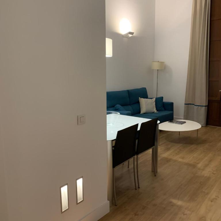Apartamentos Alicante Centro by Renthas - Apartment - 5