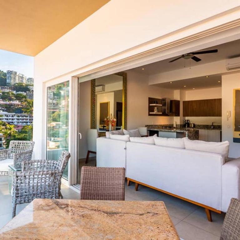 Zenith 601, Zona Romantica, 2 Balconies with Incredible Views, Rooftop Pool - One-Bedroom Apartment - 6