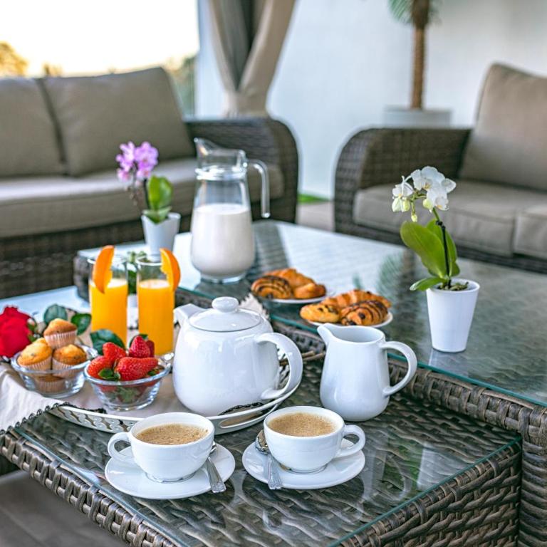Luxury villa with sea views - heated pool - Villa - 33