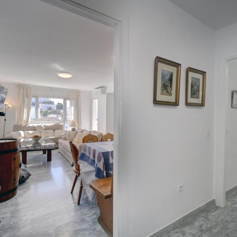 Quality apartment Sleeps 8 Airconditioned Underground parking Ultra fast WiFi - Apartamento de 3 dormitorios - 16