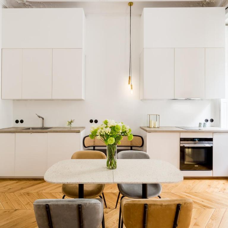 Habitat Parisien - 1BR-1BA - Louvre - One-Bedroom Apartment - 7