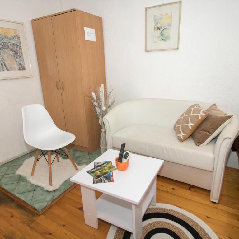 Apartmani Guma Mostar - Triple Room with Private Bathroom - 15