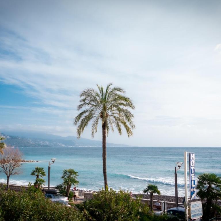 Hotel et Appartements Reine D'Azur - Chambre Double Standard avec Terrasse - Vue sur Mer - 7