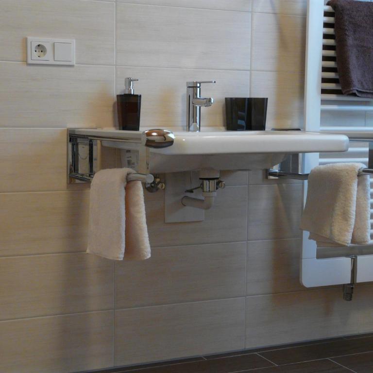 Landhaus Meine Auszeit - Comfort Doppelzimmer - barrierefrei - 5