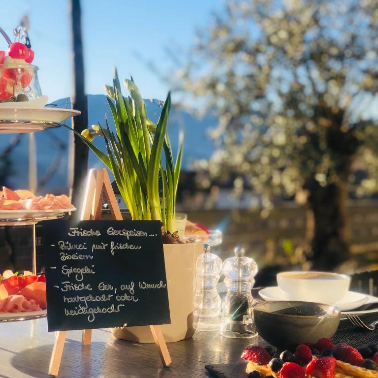 Haus Gregori Modern & Central Stay in Vineyard with Rooftop & Served Breakfast - Appartamento con 2 Camere da Letto e Giardino - 11