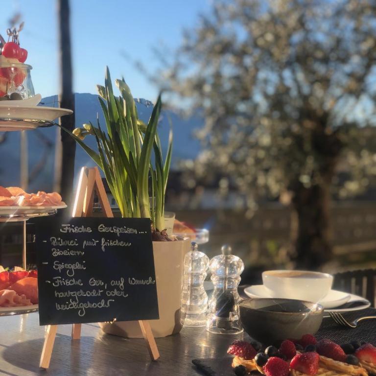 Haus Gregori Modern & Central Stay in Vineyard with Rooftop & Served Breakfast - Appartamento con 2 Camere da Letto e Giardino - 2