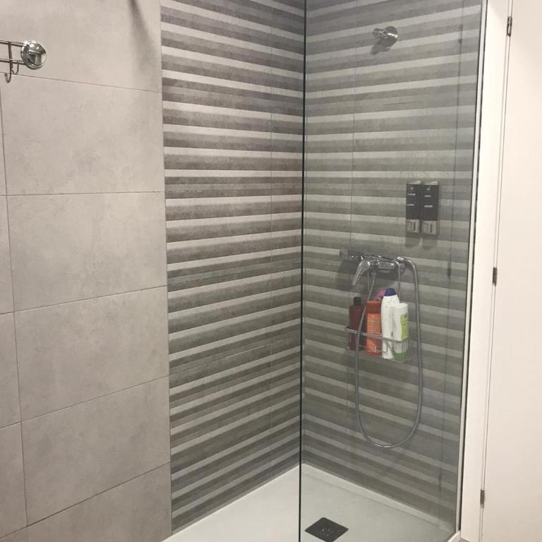 Pensión La Intermodal - Gran Habitación Doble con baño compartido - 16