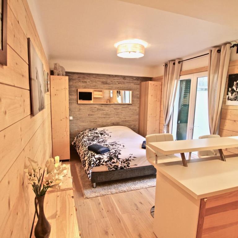 STUDIO CENTRE AURON - Appartement - Rez-de-Chaussée - 1