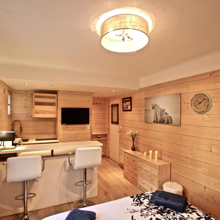 STUDIO CENTRE AURON - Appartement - Rez-de-Chaussée - 2