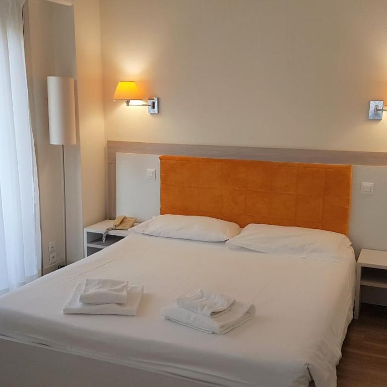 Hôtel Le Dauphin - Chambre Double - Côté Montagne - 1