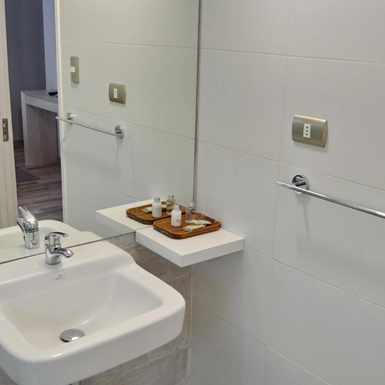 Hotel Cinco Tierras - Habitación Doble adaptada para personas con discapacidad - 2 camas - 4