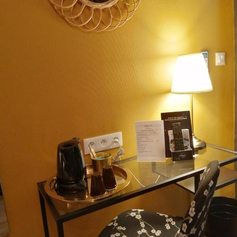 Hotel Du Cygne Tours - Chambre Quadruple Uniquement Accessible par les Escaliers - 3