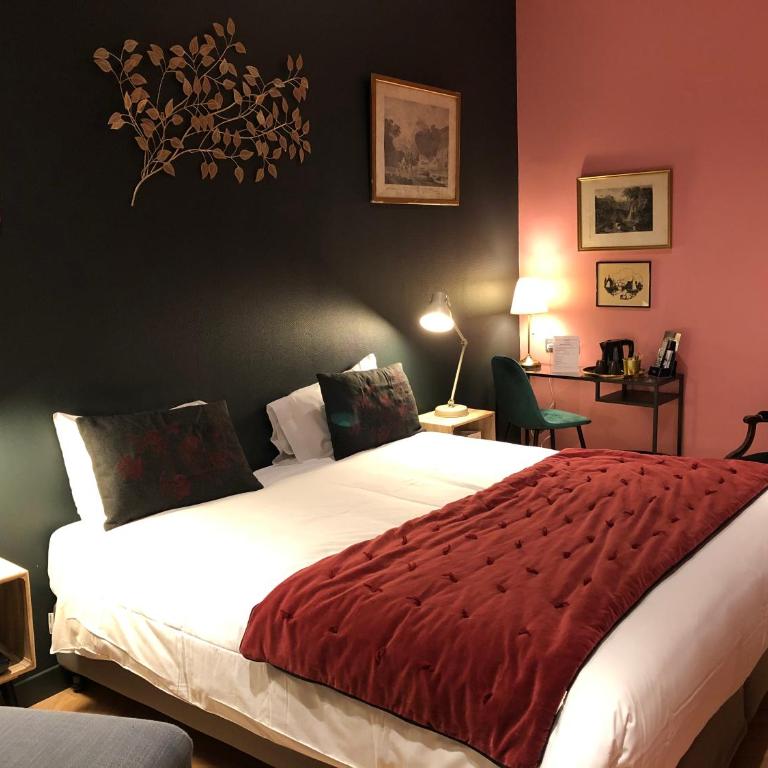 Hotel Du Cygne Tours - Chambre Double ou Lits Jumeaux Supérieure Deluxe - Accessible Uniquement par des Escaliers - 2