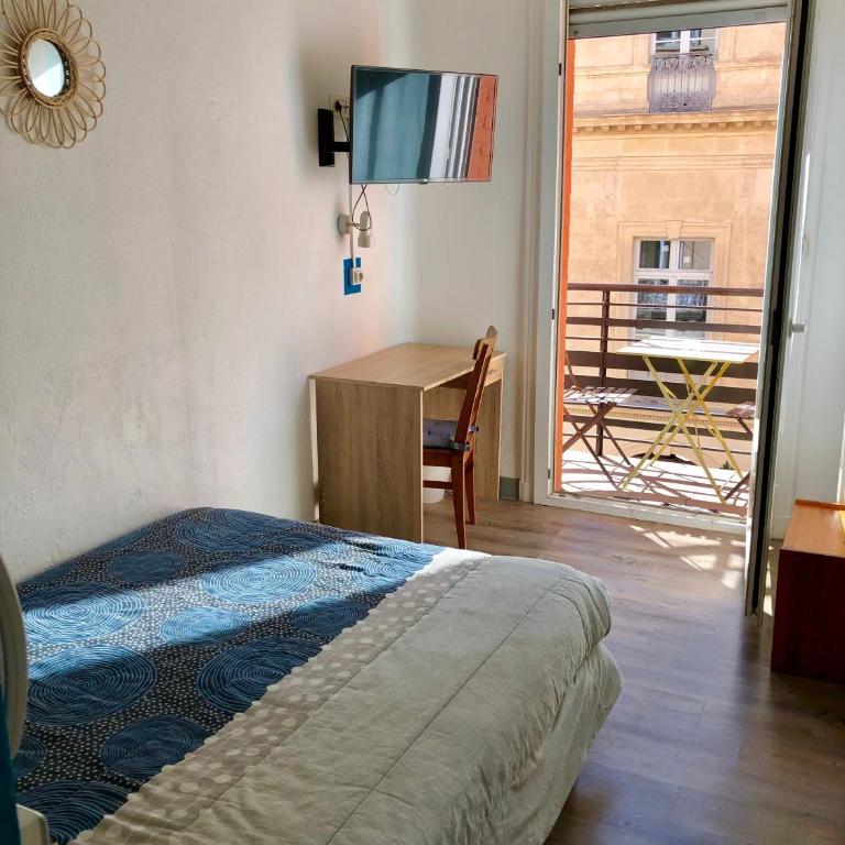 Hôtel Colisée-Verdun Centre Gare Saint-Roch - Chambre Double avec Toilettes Communes - 4