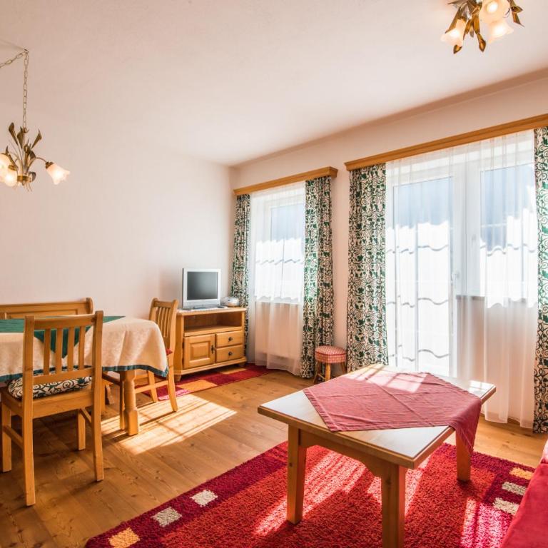 Ganzenhubhof - Apartment with Balcony - 4