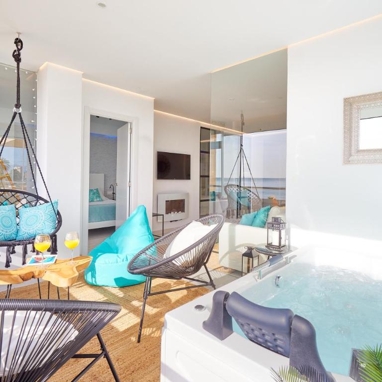 PURO BEACH. Charming apartment with jacuzzi. - Apartamento de 2 dormitorios - 4