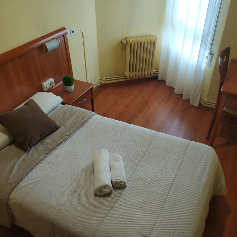 Hostal Restaurante Iruñako - Habitación Individual Estándar - 3