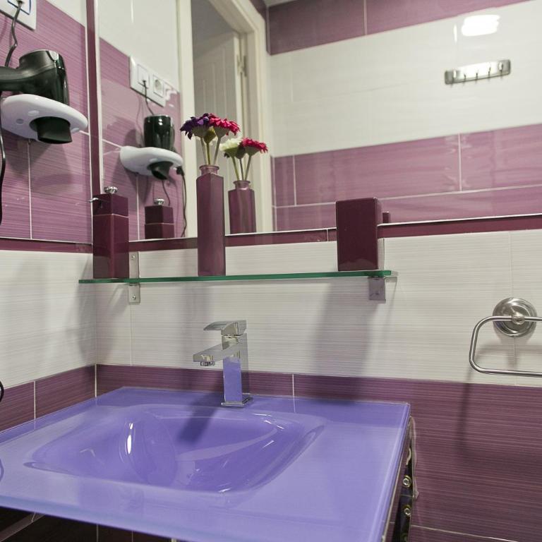 Hostal Alexis Madrid - Superior Double Room - 6