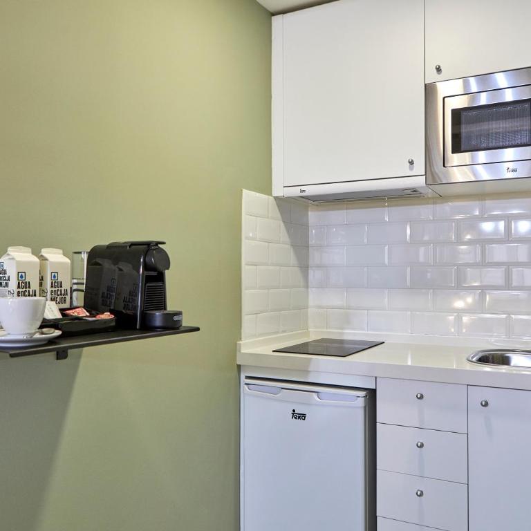 L&H La Latina Selection - Triple Room Ground Floor - 5