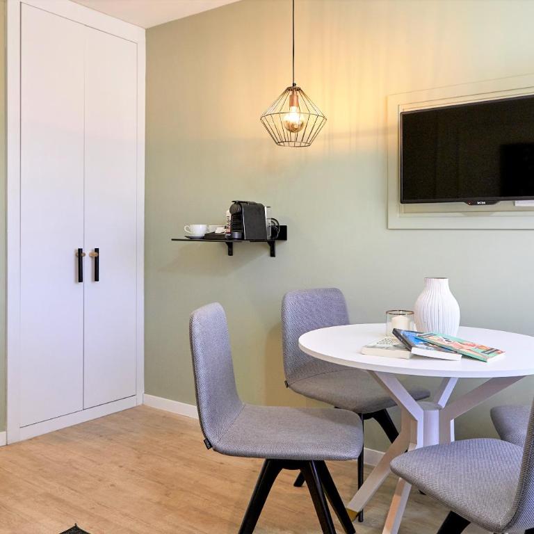 L&H La Latina Selection - One-Bedroom Suite - 11