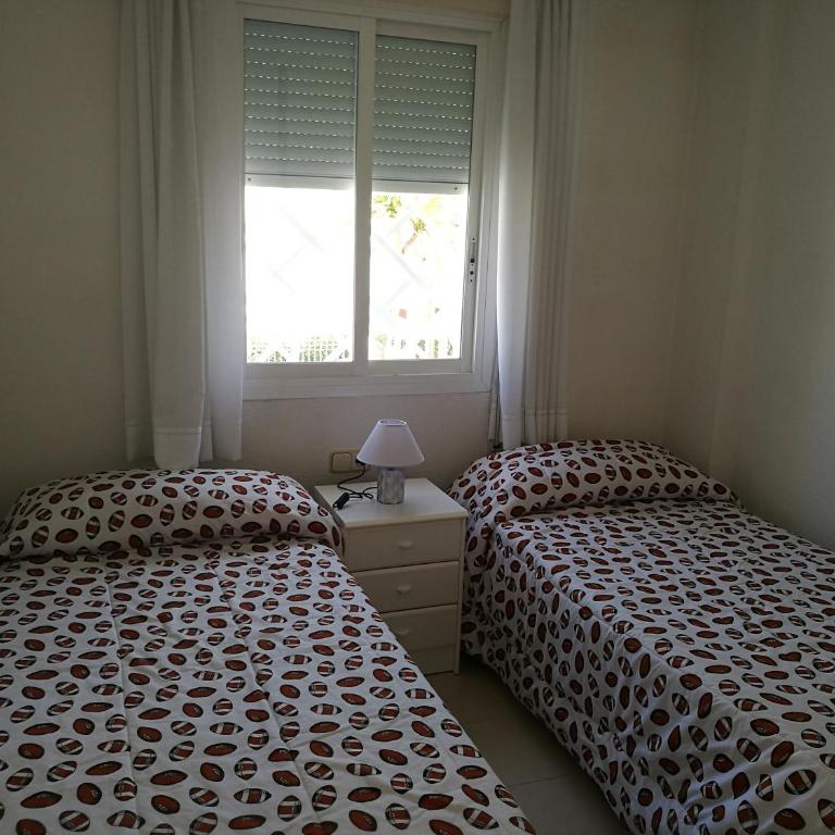 Apartamento para 4 personas con piscinas - Two-Bedroom Apartment - 7
