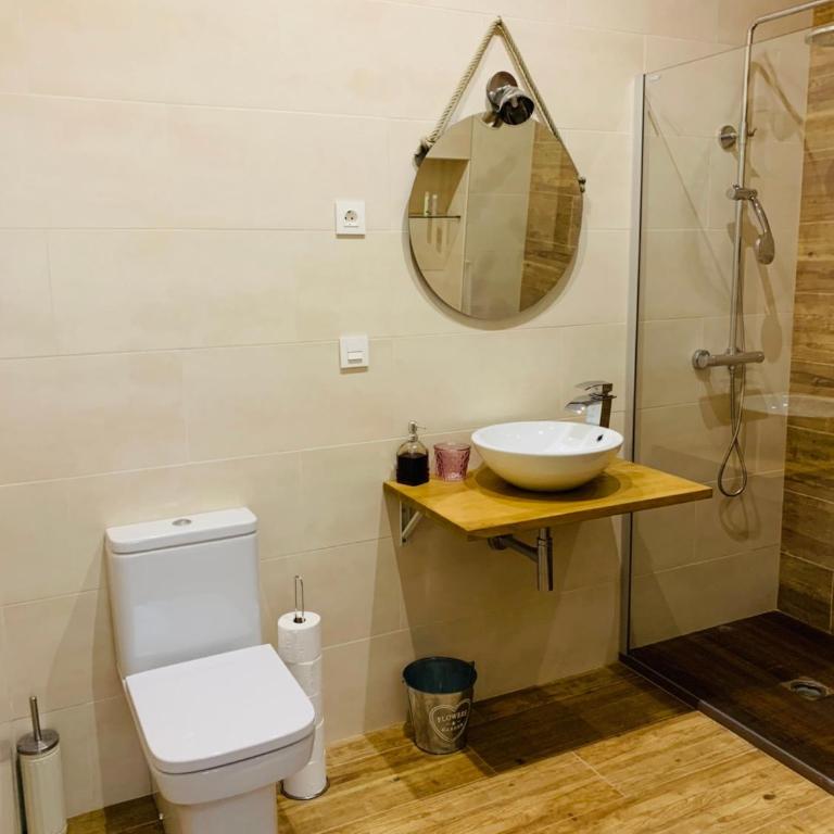 Sunny Stay Guest Houses - Double Room with Private Bathroom - 4