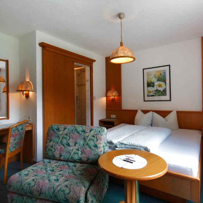 Haus Anton Sölden - Apartments & Zimmer - Doppelzimmer - 7