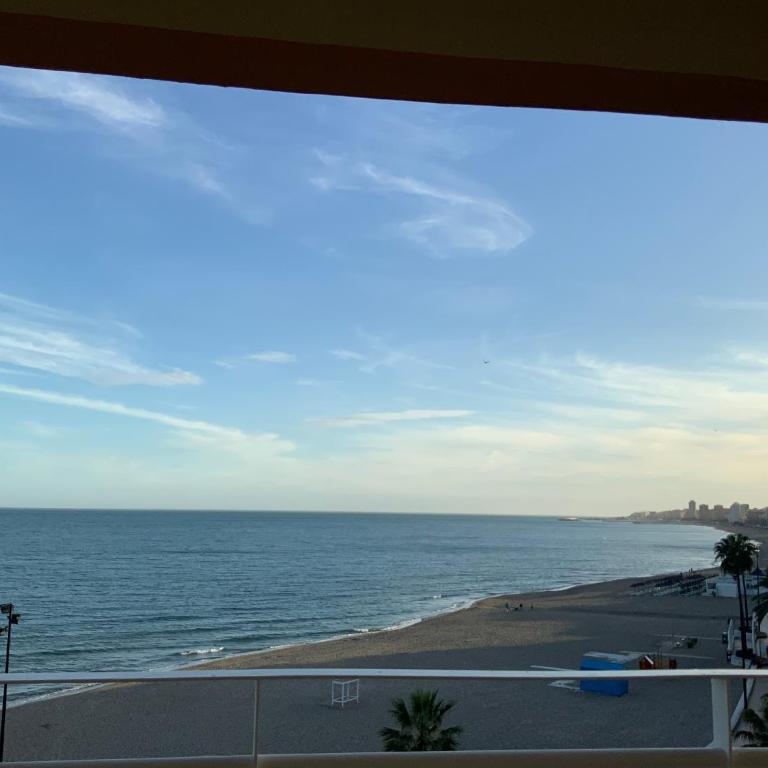 APARTAMENTO EN PRIMERA LINEA/BEACHFRONT APARTMENT - Apartamento de 3 dormitorios - 93