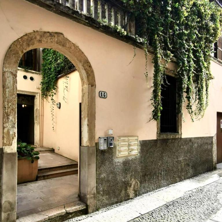 3 Amici al Teatro - One-Bedroom Apartment - 12