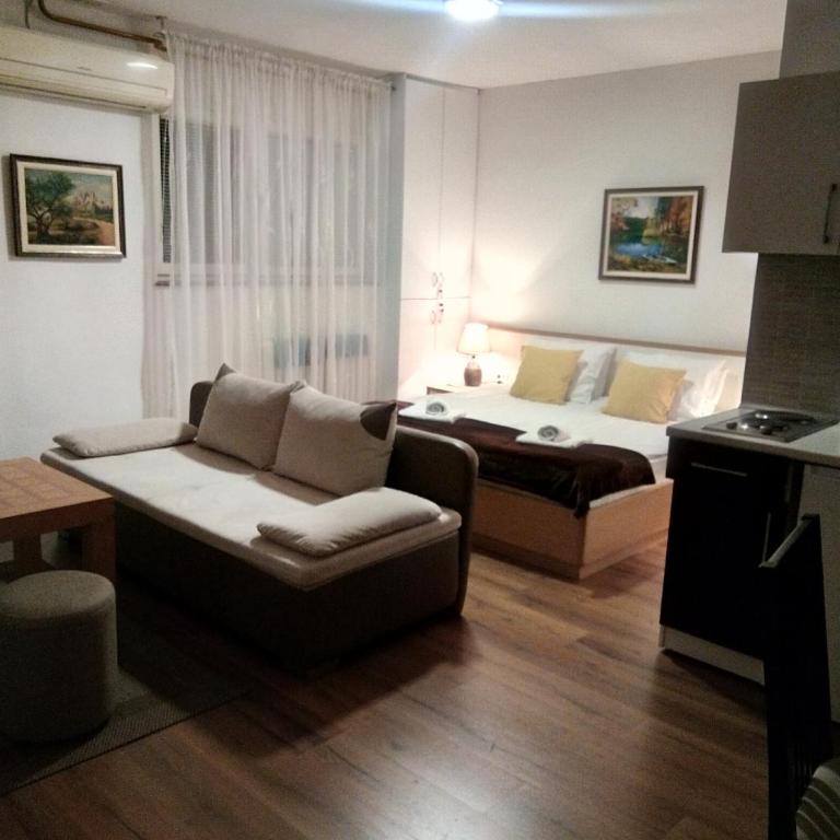 Sweet Dreams Studio Apartment - Apartment - 11