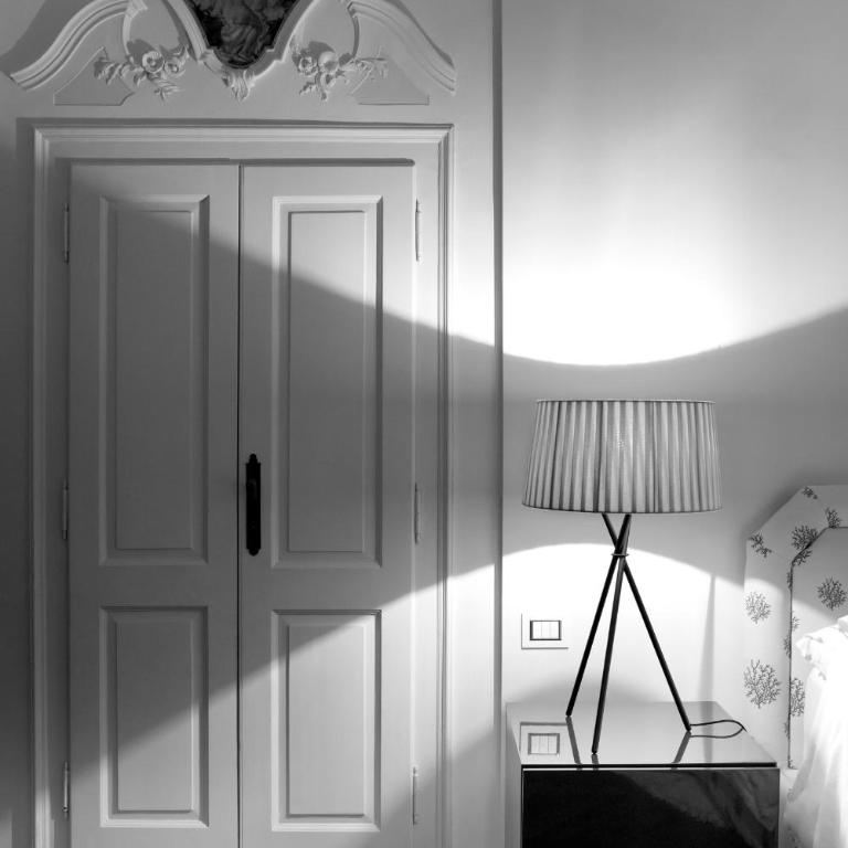 Corte Di Gabriela - Junior Suite con Balcone e Vista Canale - 1