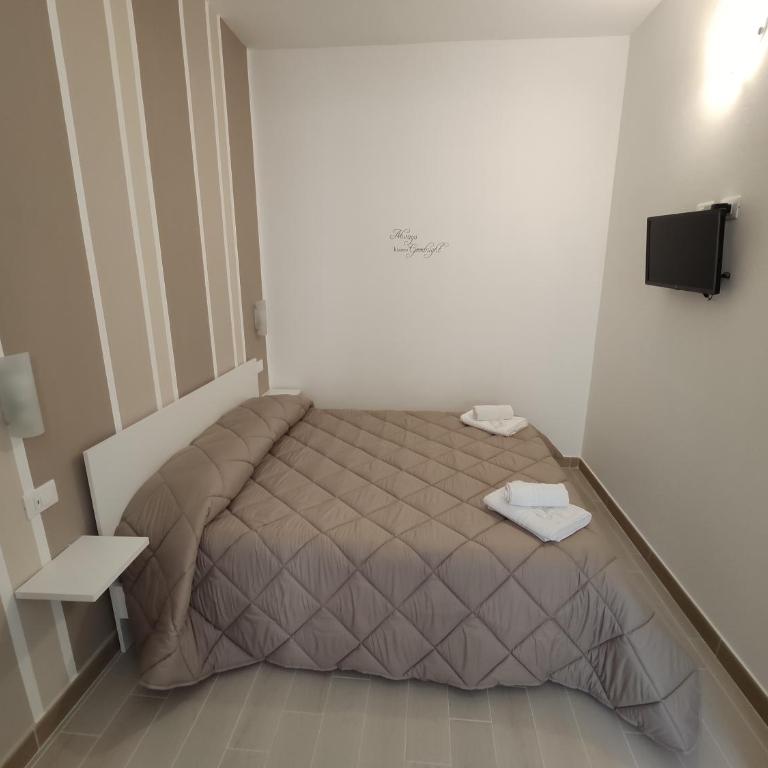 IN CENTRO ROOMS Vicino Cefalù SELF-CHEK-IN - Economy Double Room - 5