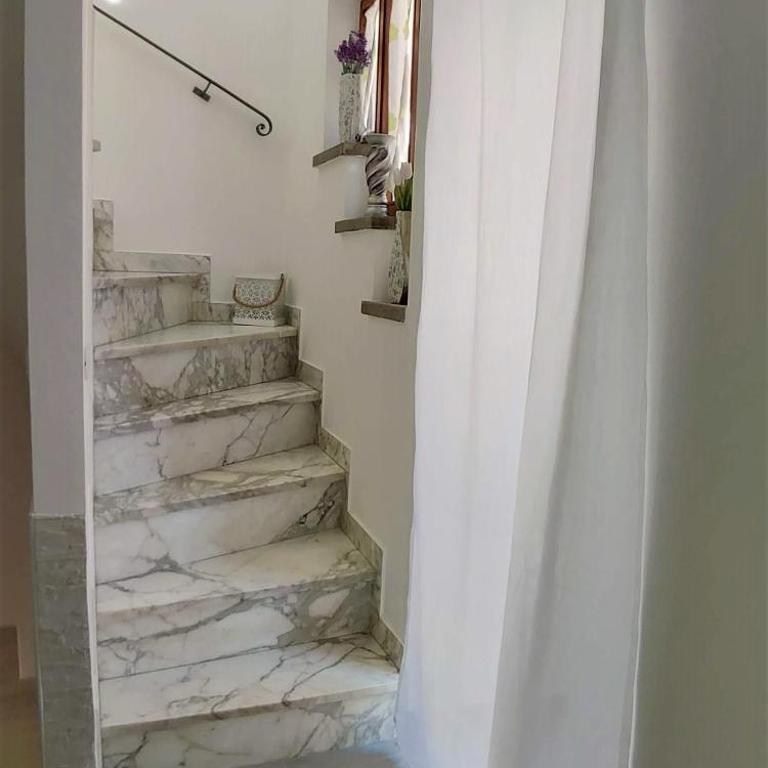 La Petite Maison - Appartamento con 2 Camere da Letto e Terrazza - 12