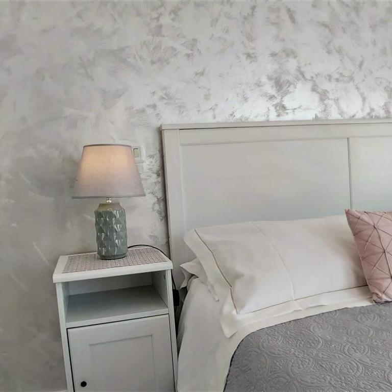La Petite Maison - Appartamento con 2 Camere da Letto e Terrazza - 9