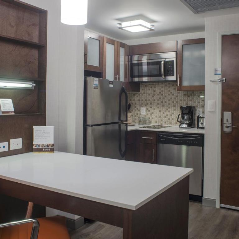 Staybridge Suites Puebla by IHG - Suite con cama extragrande - 4