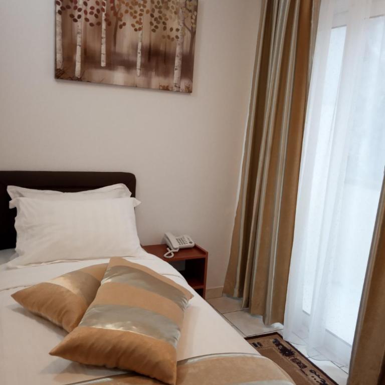 " Villa Kruna Lux " - Jednokrevetna Soba sa Terasom - 3