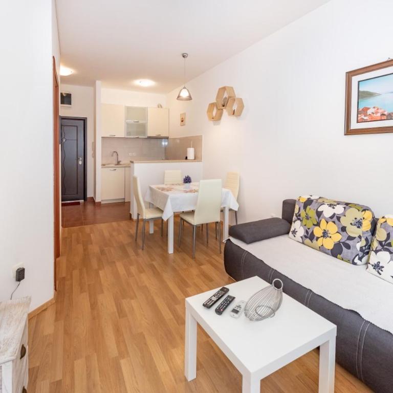 Apartman Sofija - One-Bedroom Apartment - 9