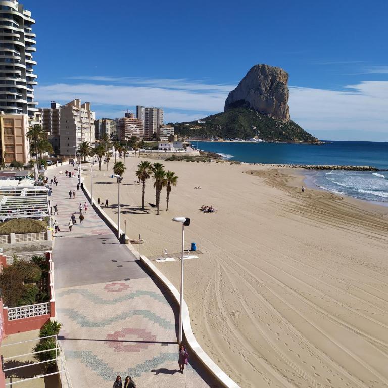 Primera Linea de Playa con Garaje - Apartamento - 2