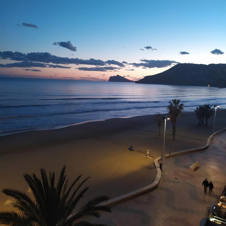 Primera Linea de Playa con Garaje - Apartamento - 10