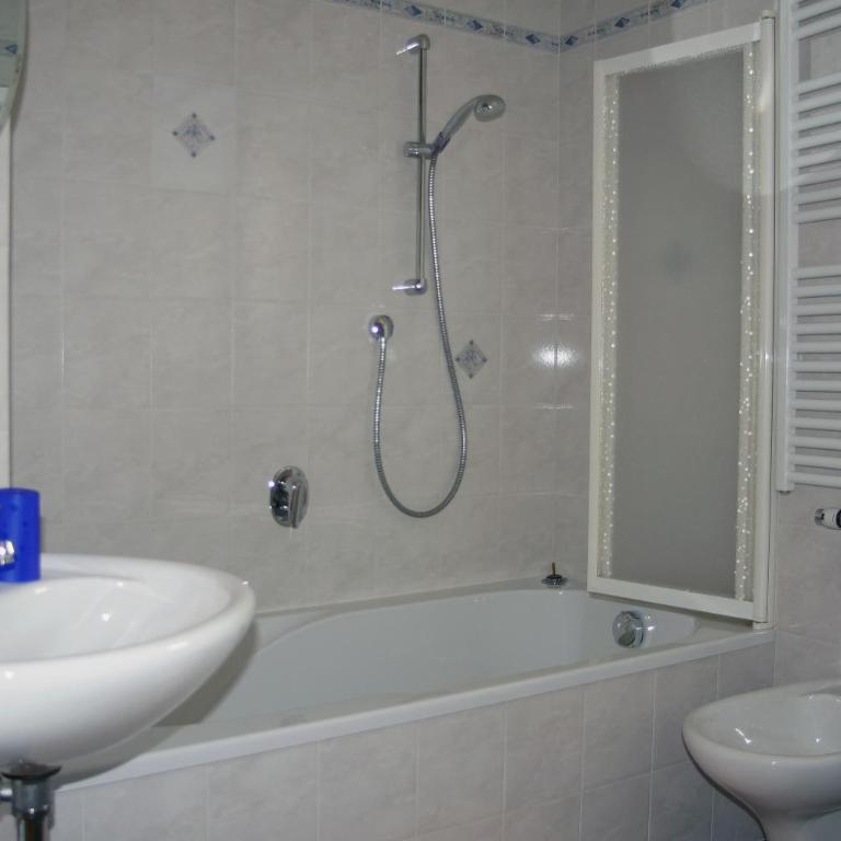 Appartment Felder Erika - Appartamento con 4 Camere da Letto e Balcone (9 Adulti) - 12